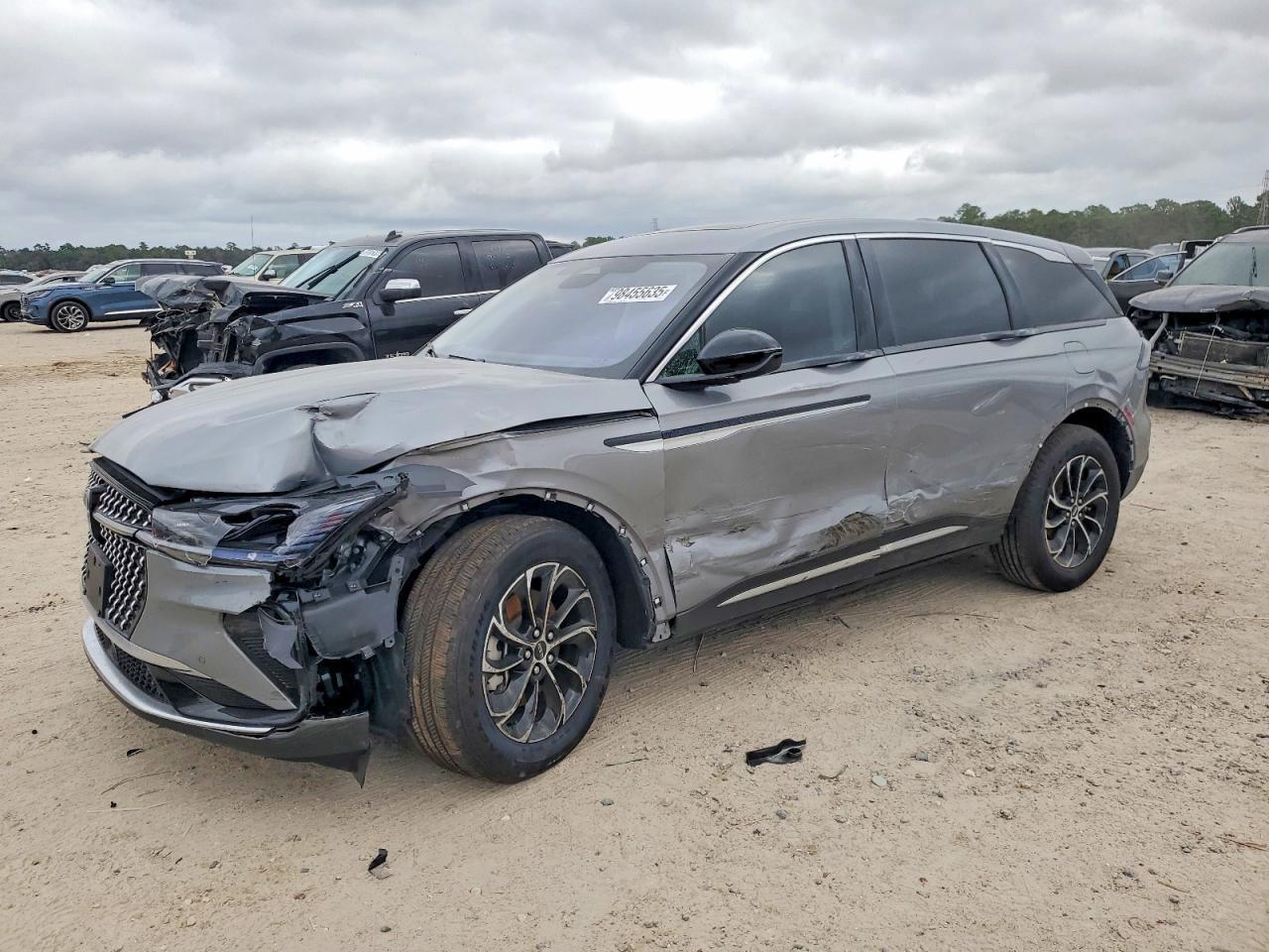 2025 LINCOLN Nautilus