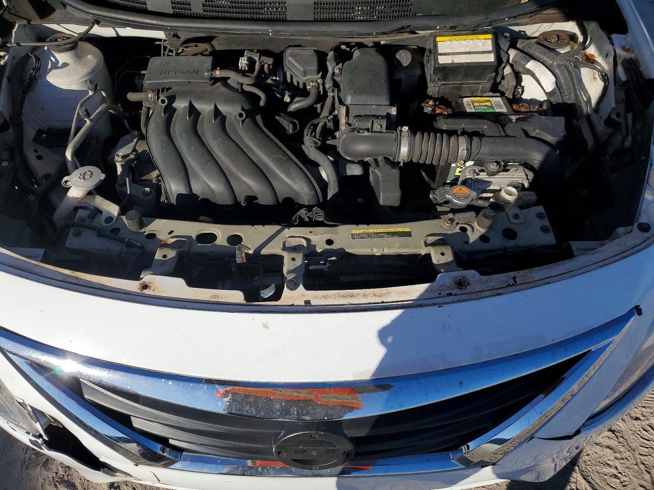 2015 NISSAN VERSA