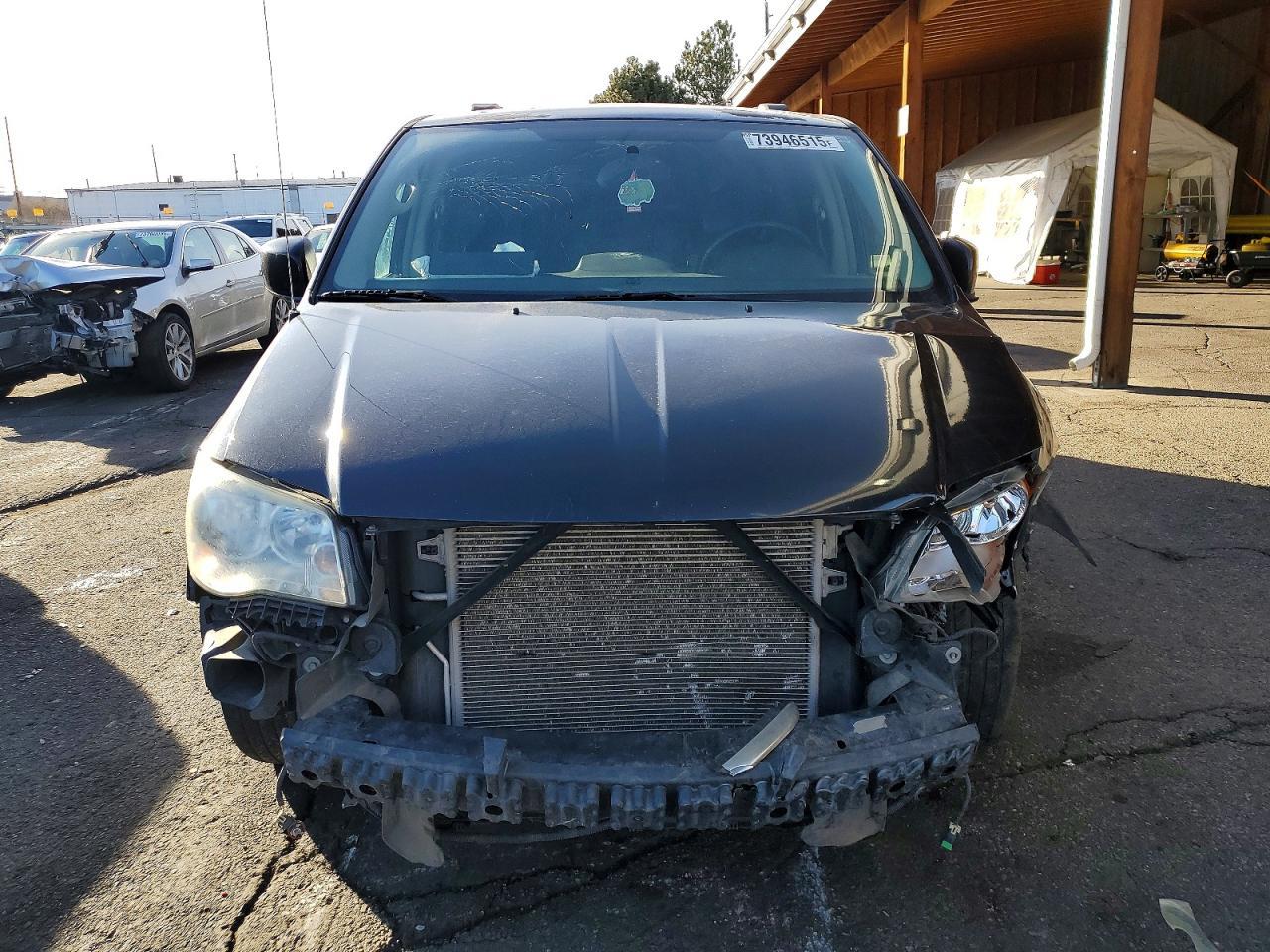 2012 CHRYSLER Town & Country