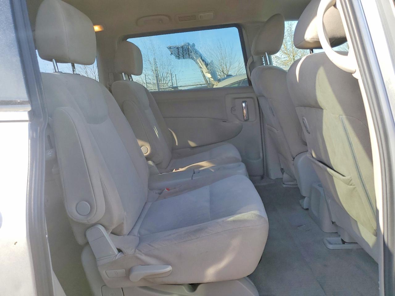 2017 NISSAN Quest