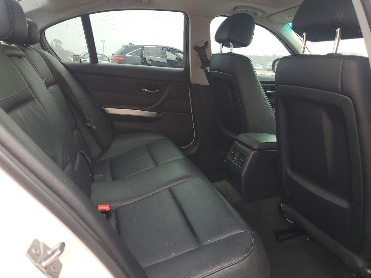 2011 BMW 3 SERIES