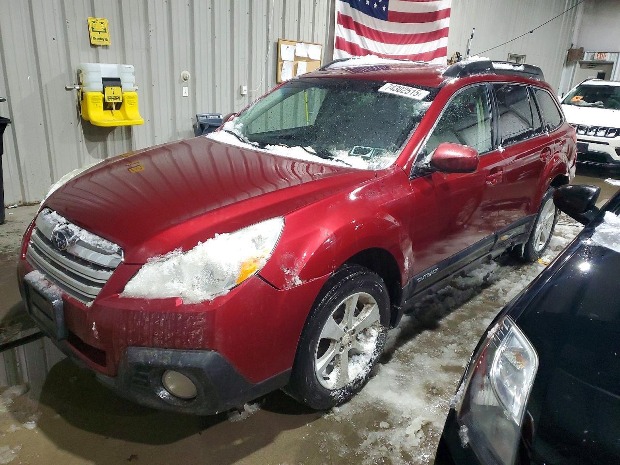 2014 SUBARU Outback