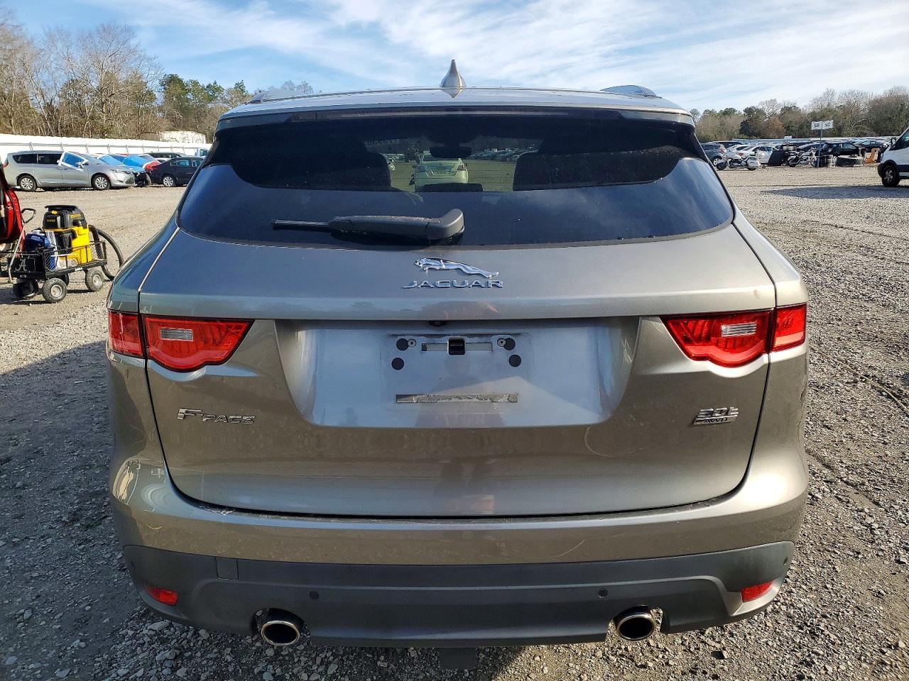 2019 JAGUAR F-Pace