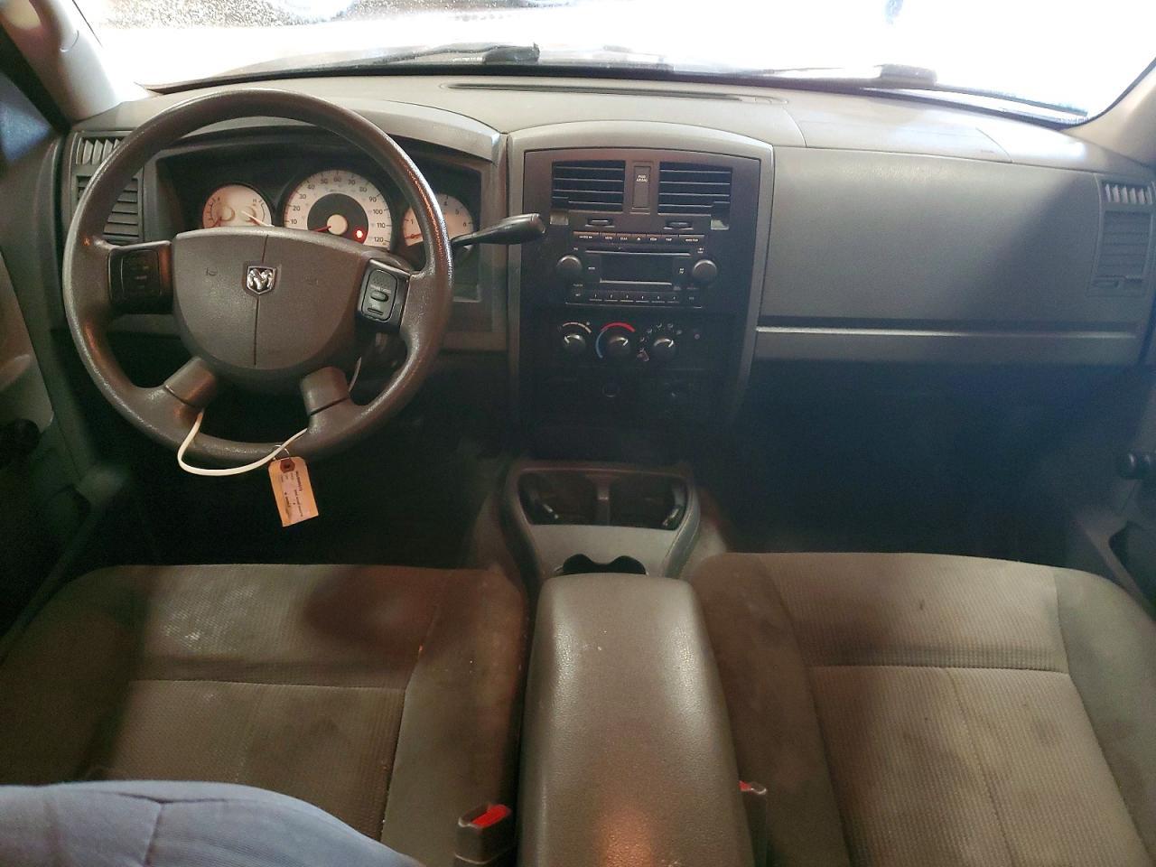 2005 DODGE Dakota