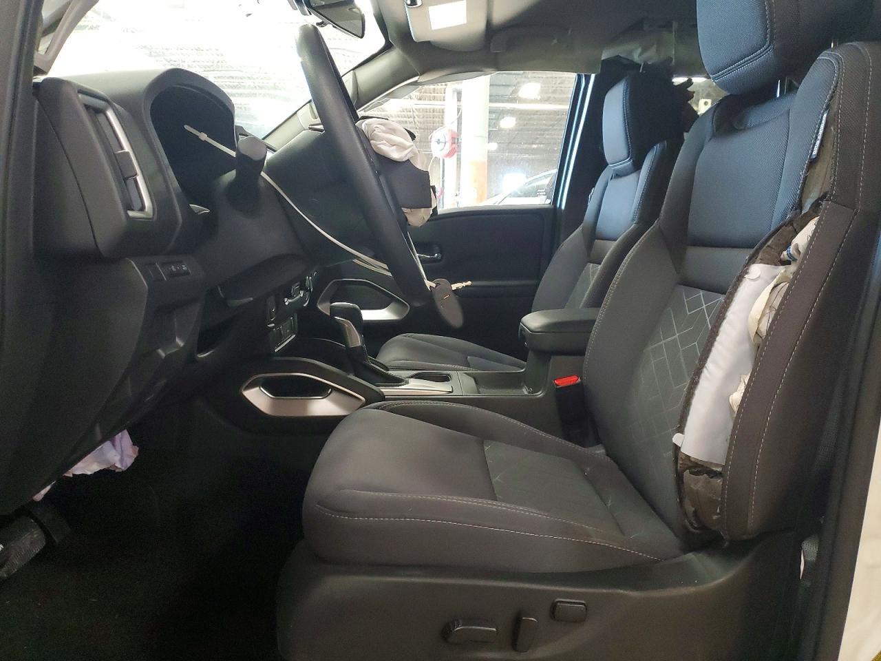 2024 NISSAN Frontier