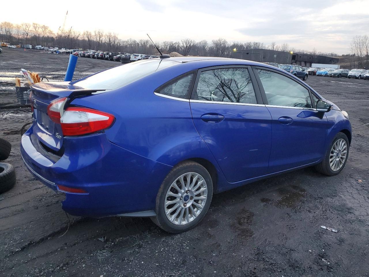 2014 FORD Fiesta