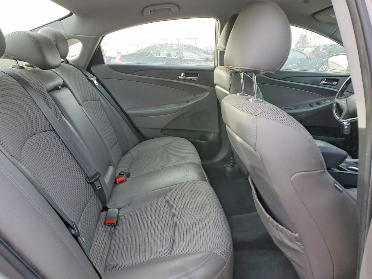 2013 HYUNDAI SONATA