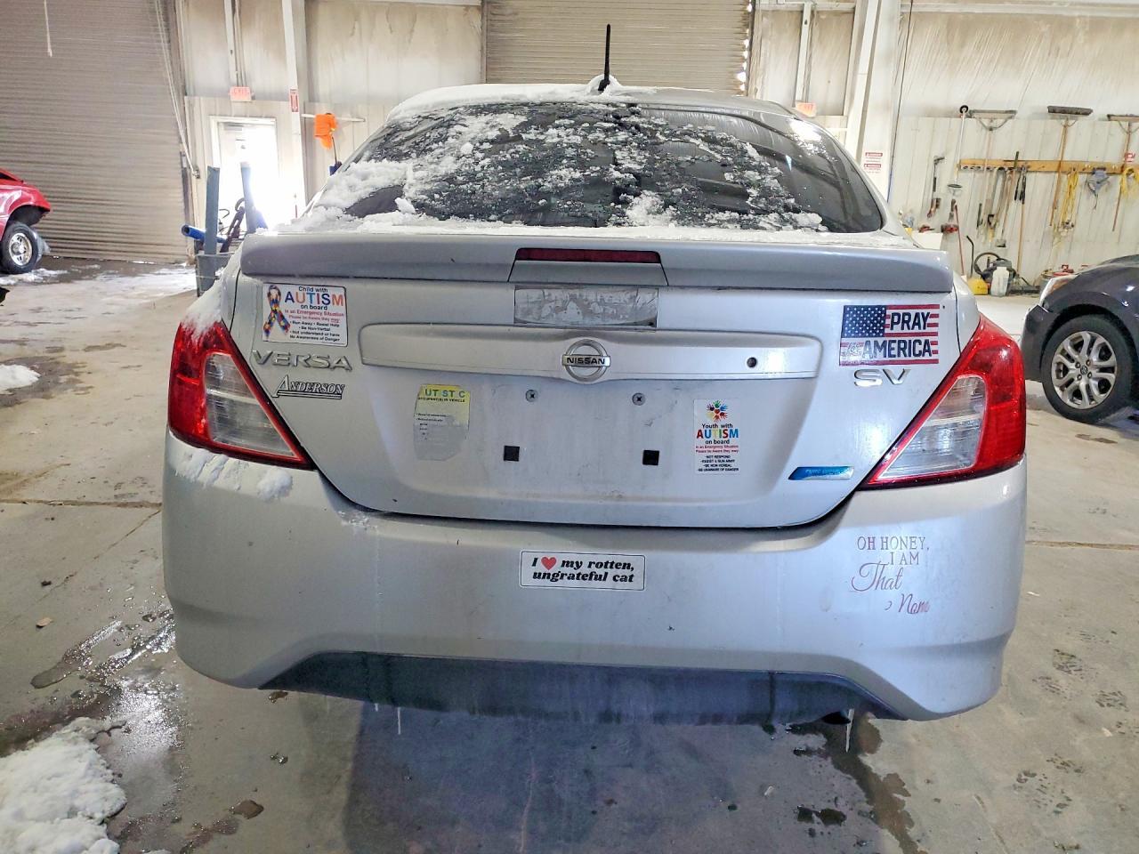 2016 NISSAN VERSA