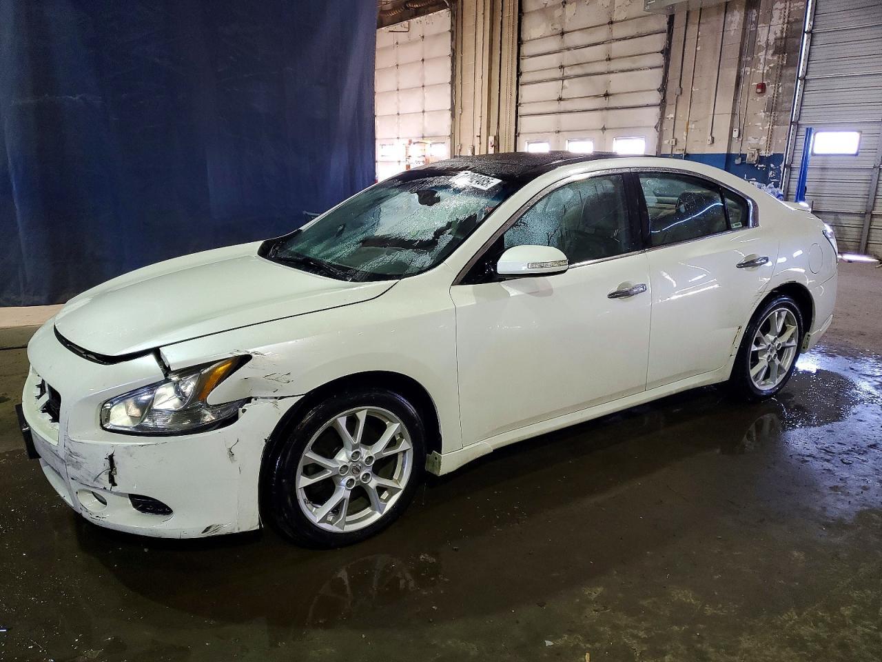 2013 NISSAN Maxima
