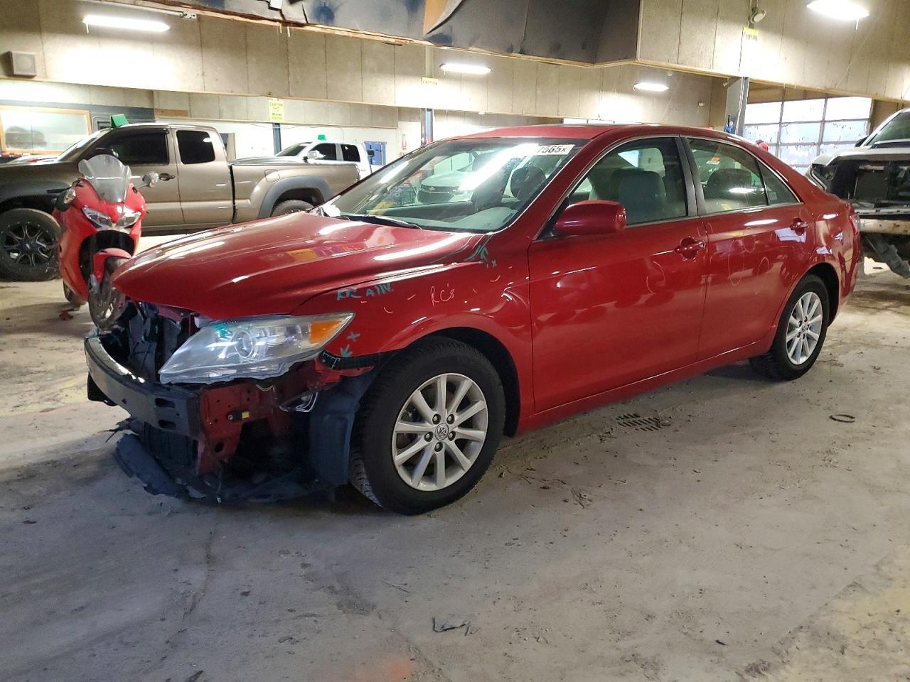 2011 TOYOTA CAMRY
