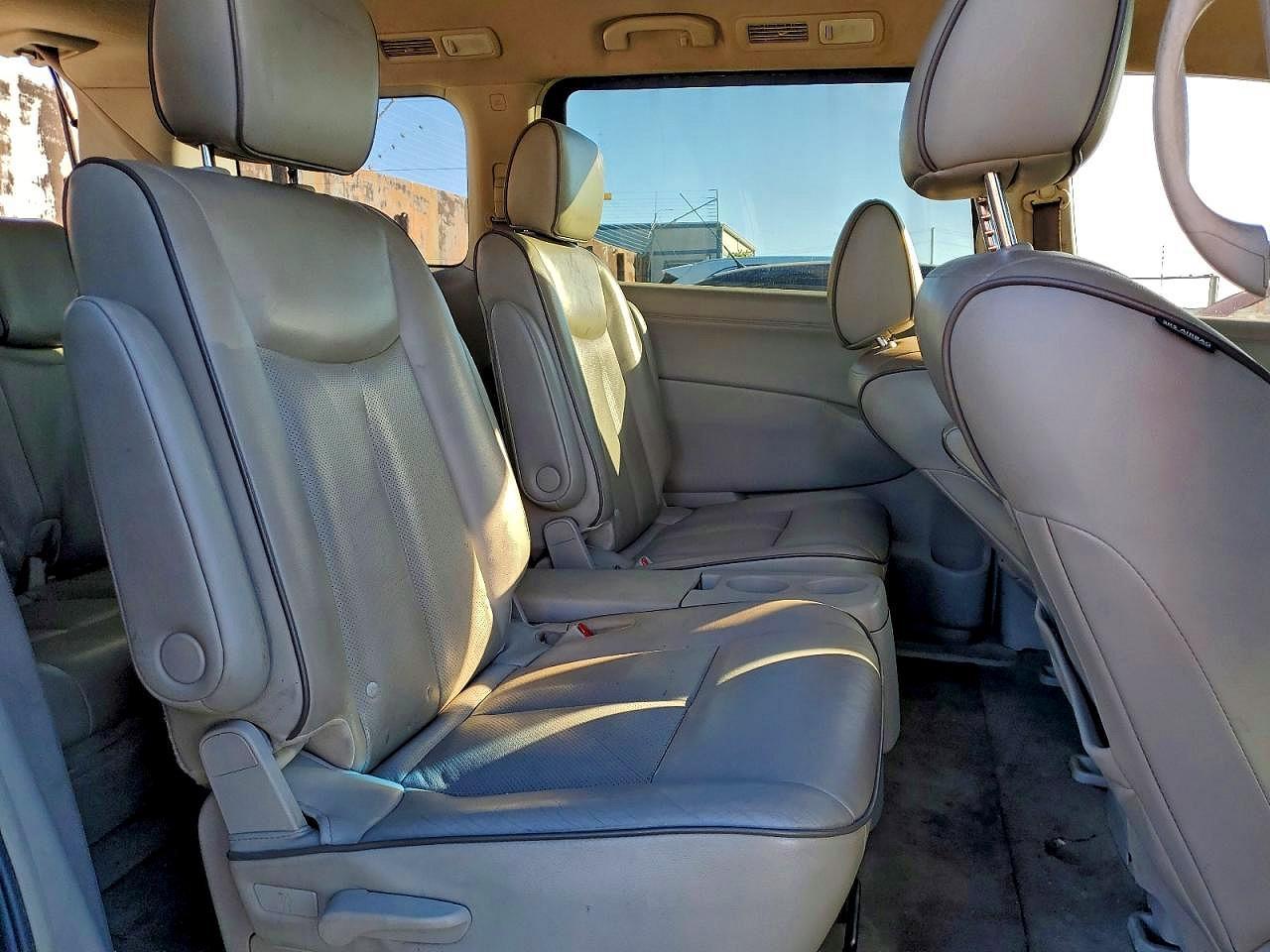 2014 NISSAN Quest