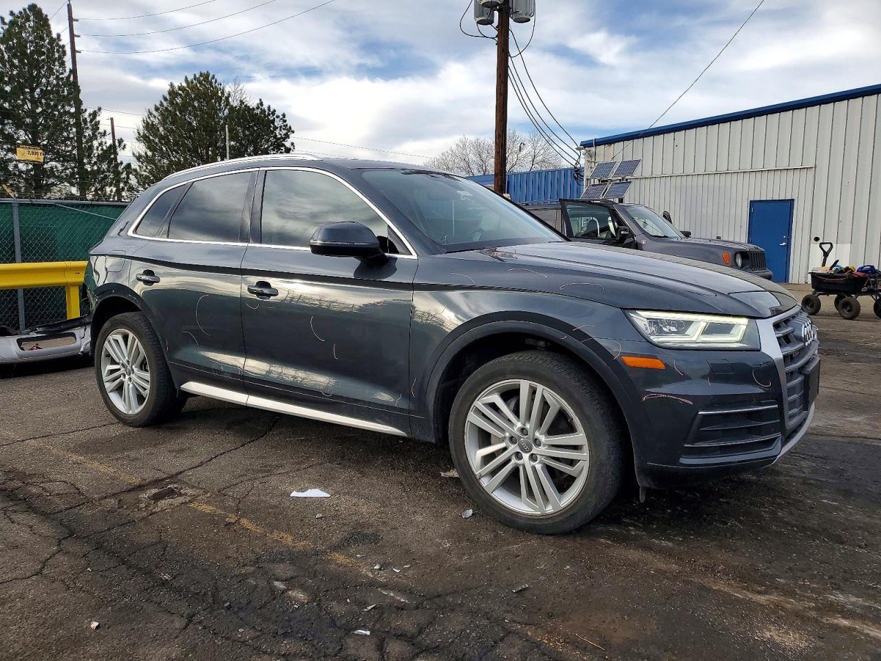 2020 AUDI Q5