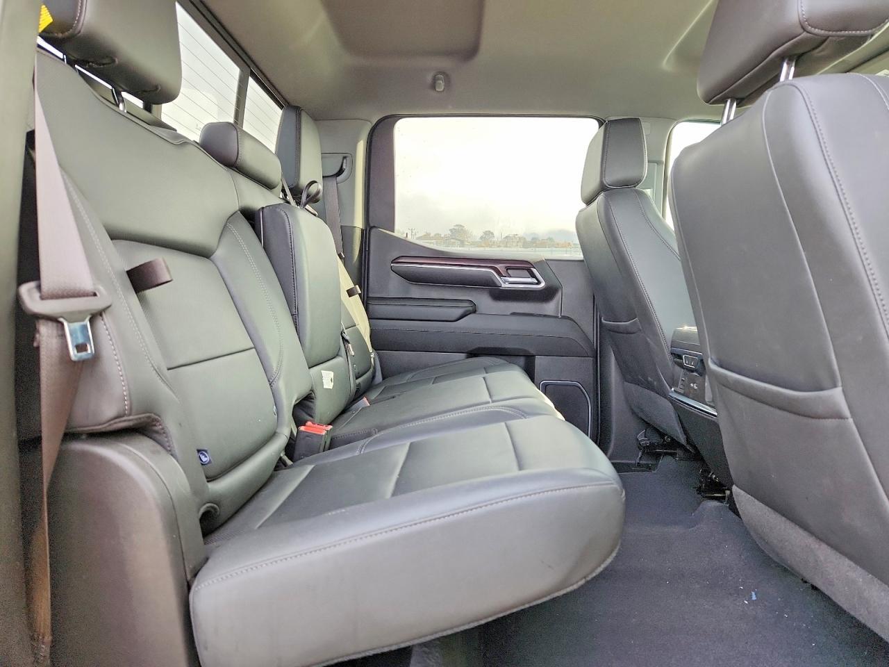 2023 GMC Sierra