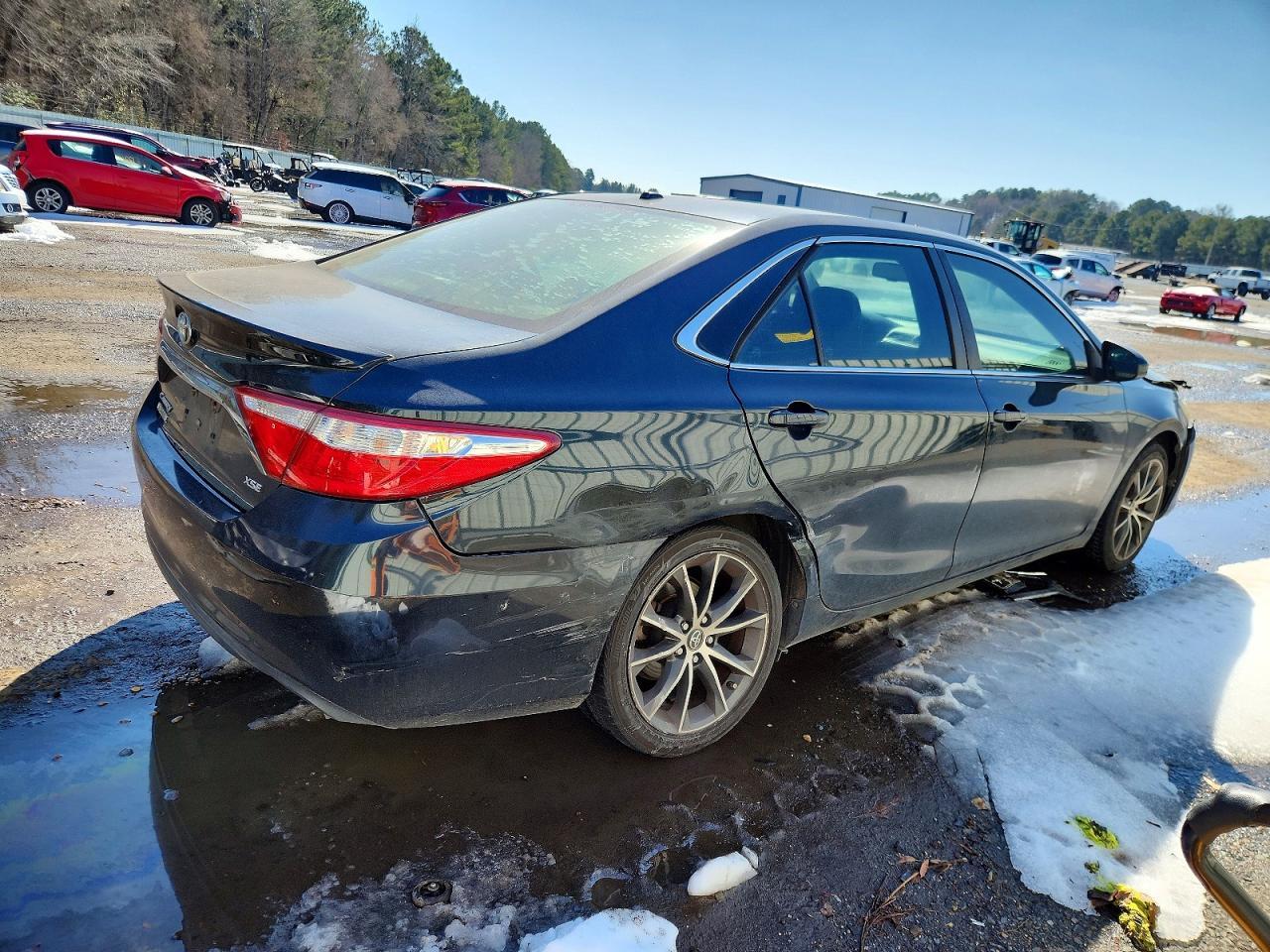 2016 TOYOTA CAMRY