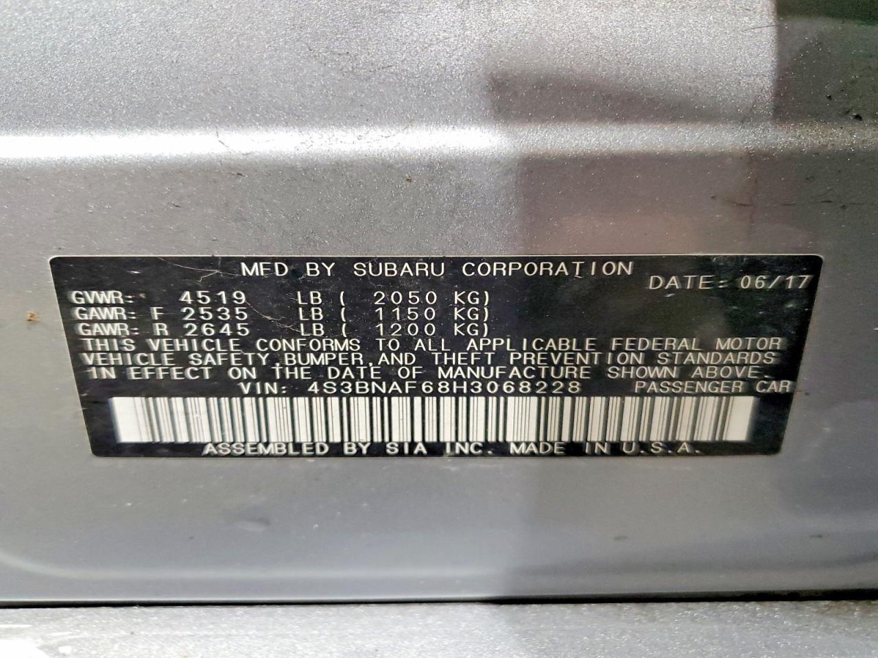 2017 SUBARU Legacy