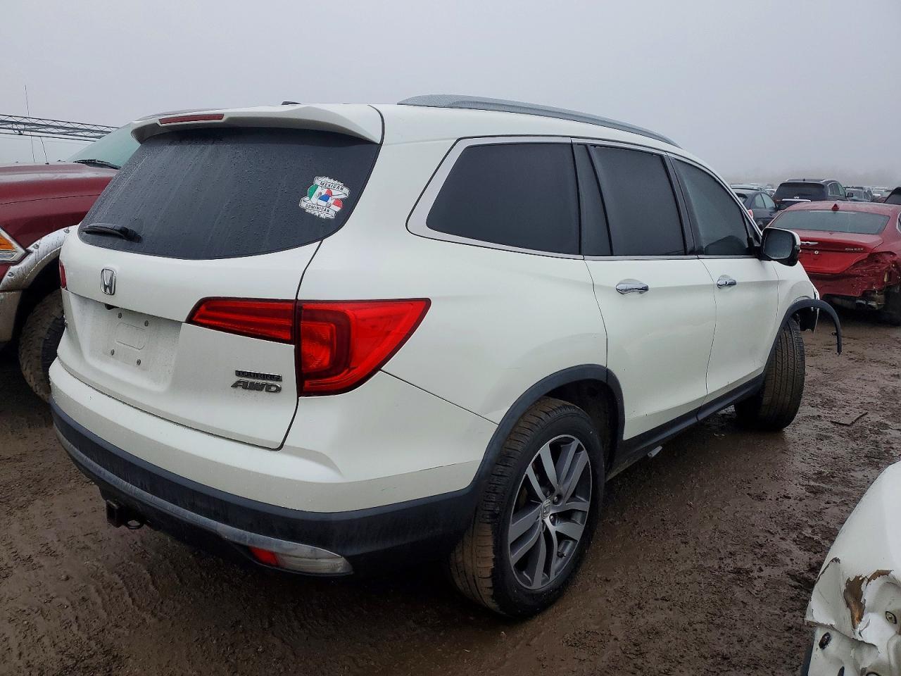 2017 HONDA PILOT