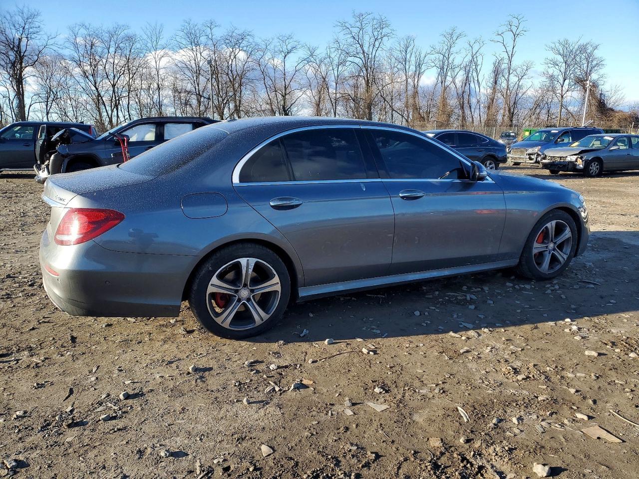 2017 MERCEDES-BENZ E-Class