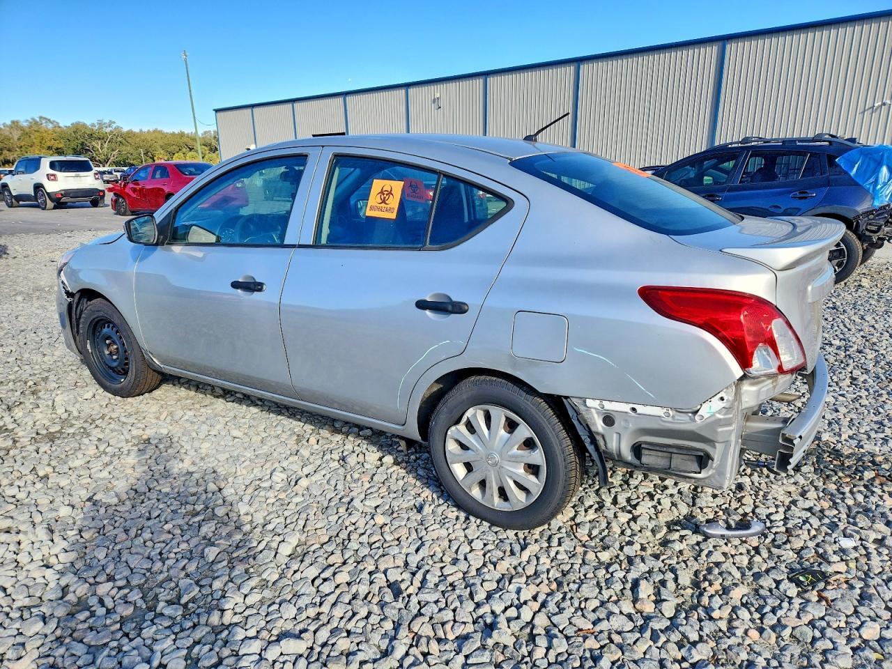 2017 NISSAN VERSA