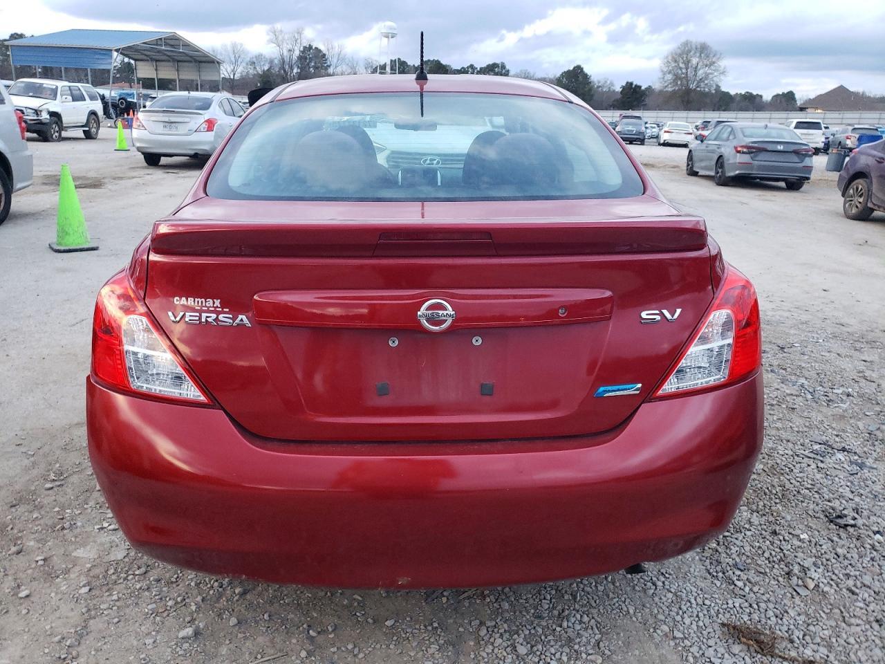 2014 NISSAN VERSA
