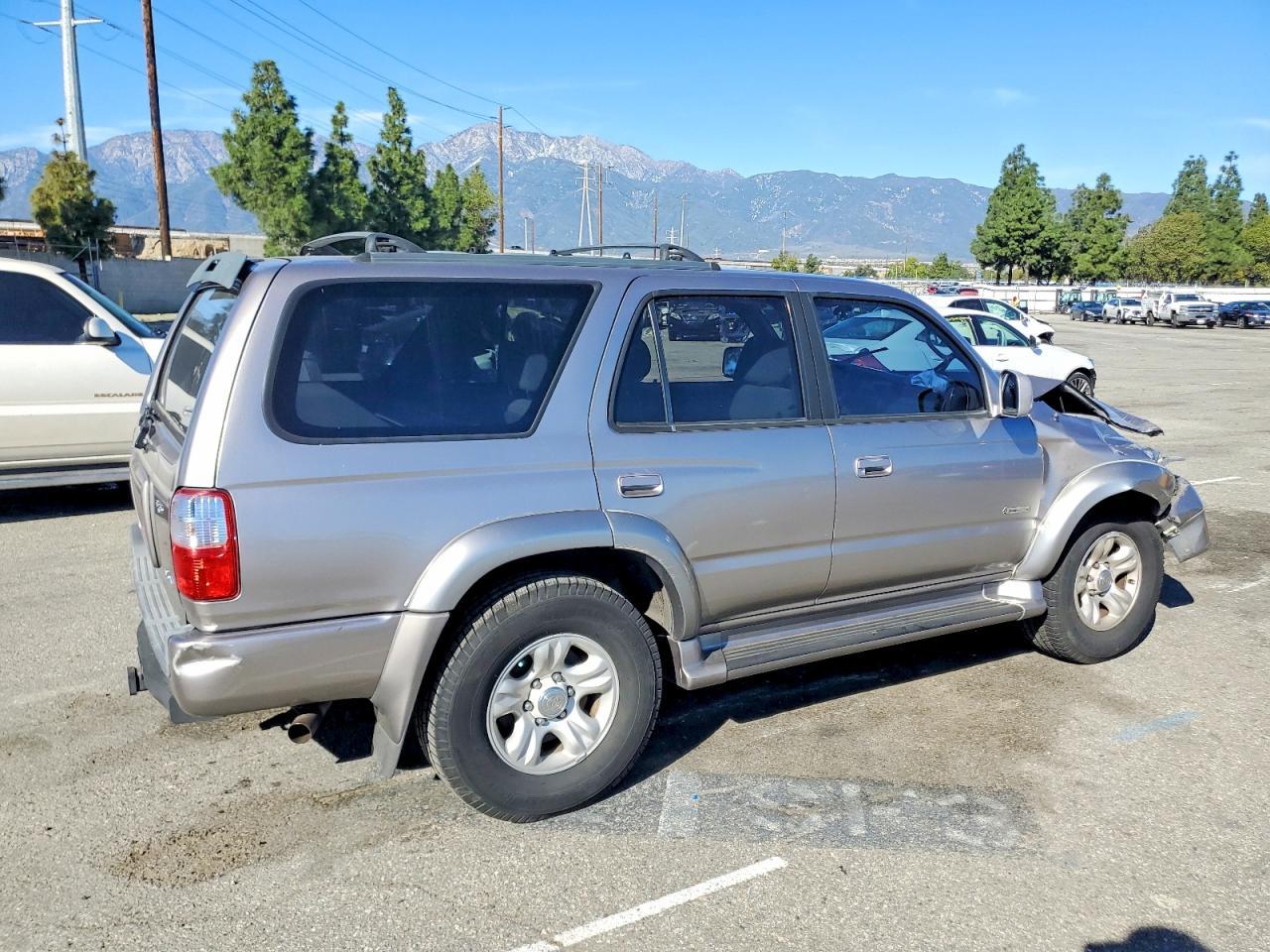2002 TOYOTA 4Runner