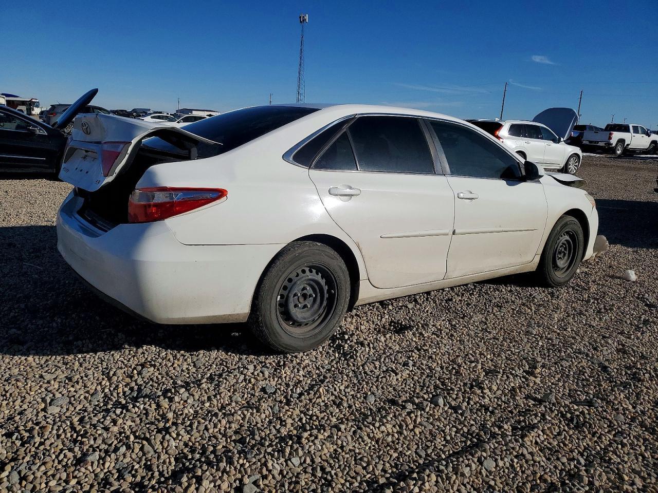 2016 TOYOTA CAMRY