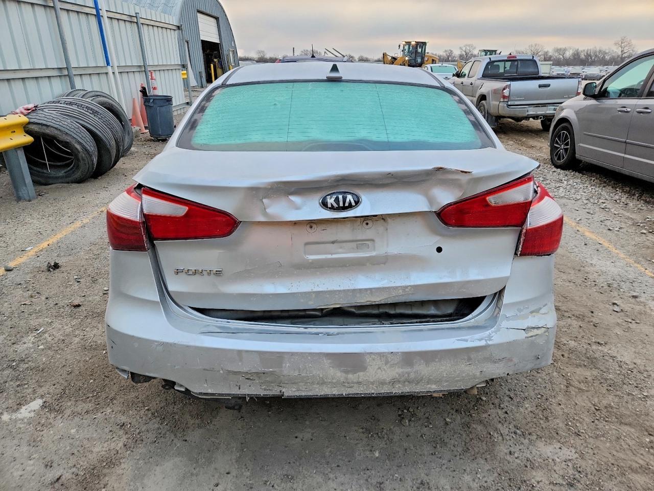 2015 KIA FORTE