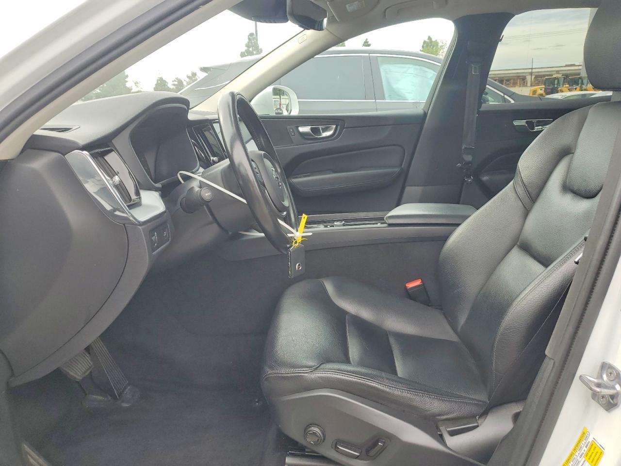 2018 VOLVO XC60