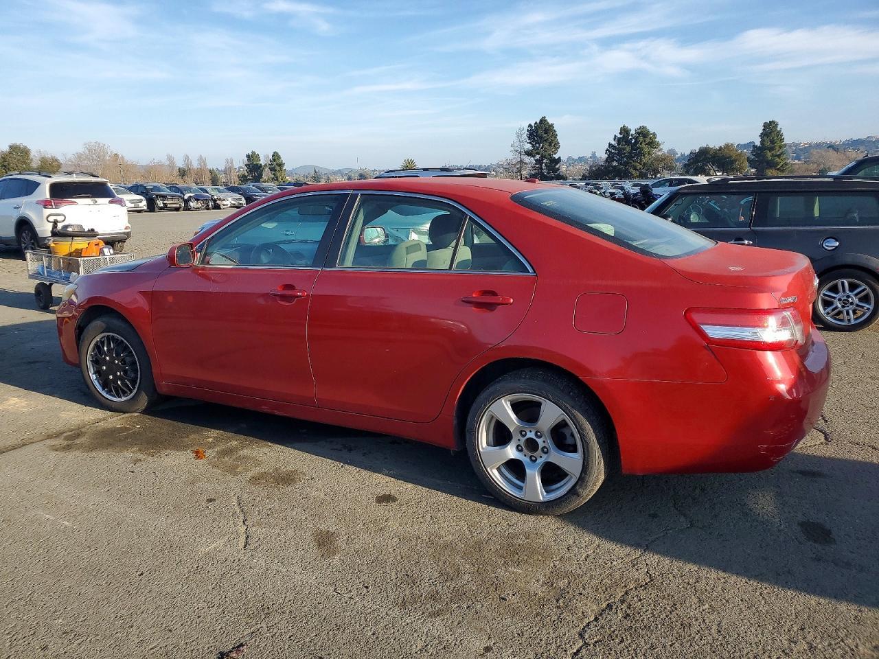 2011 TOYOTA CAMRY