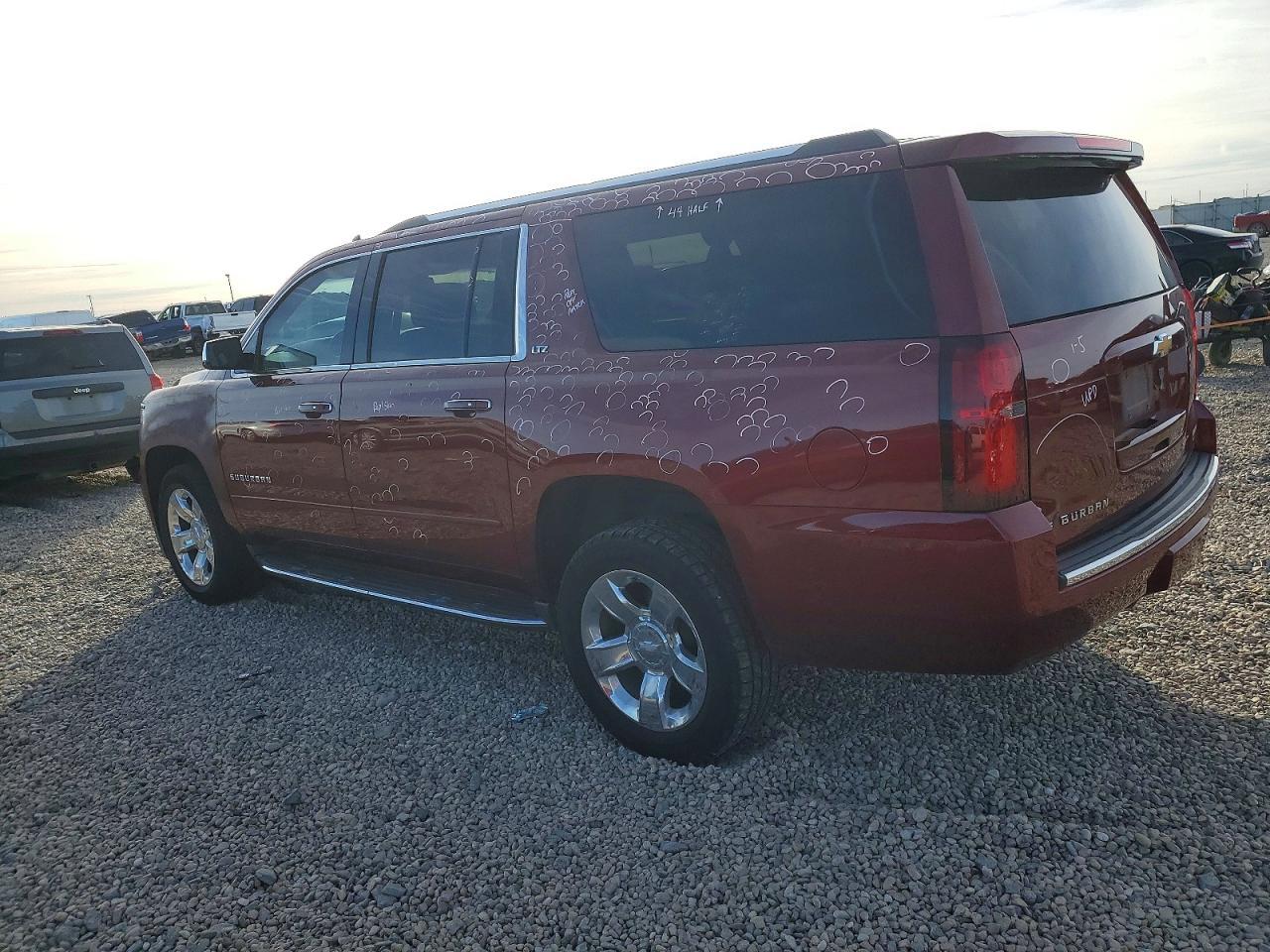 2016 CHEVROLET Suburban