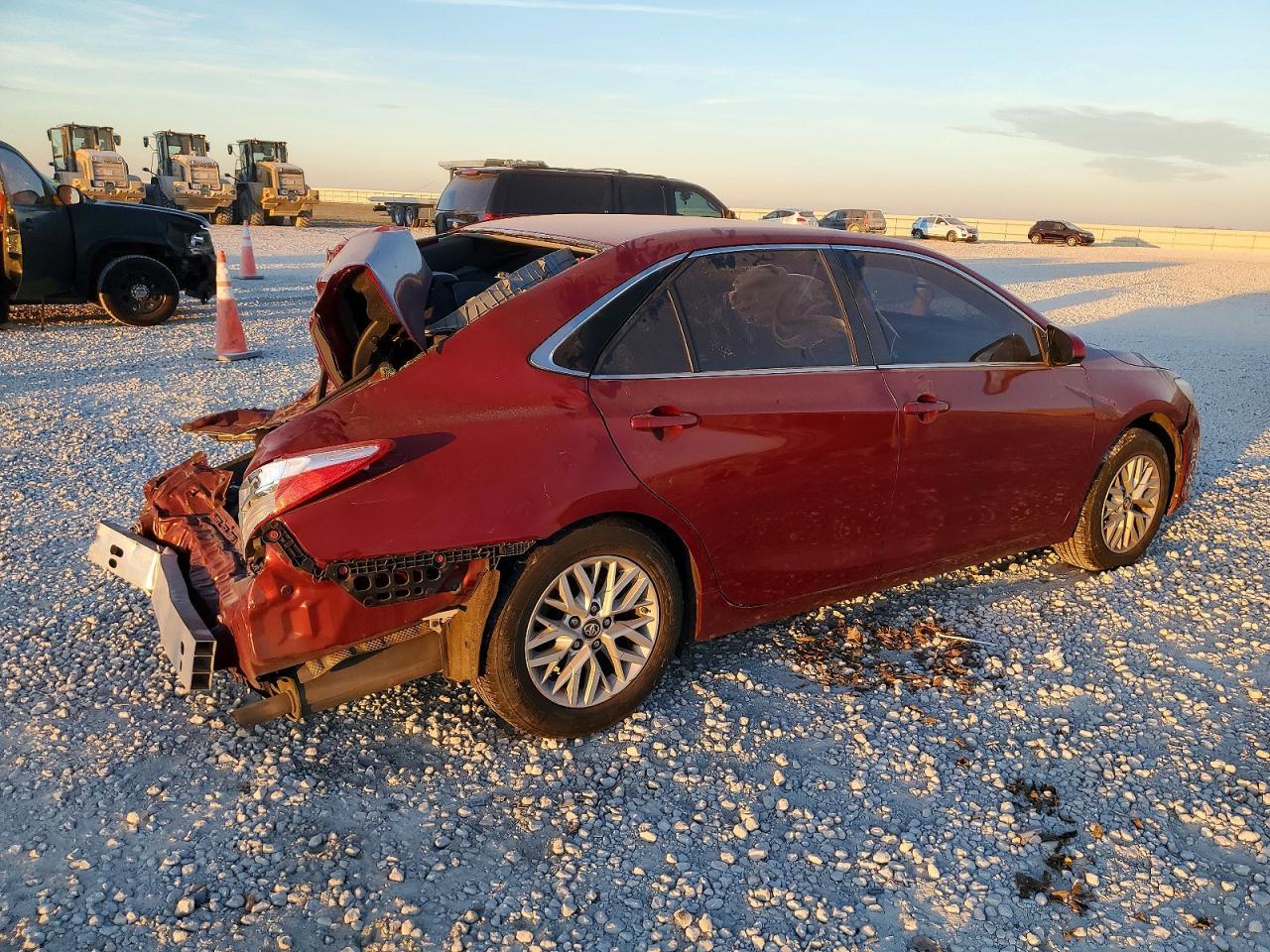 2017 TOYOTA CAMRY