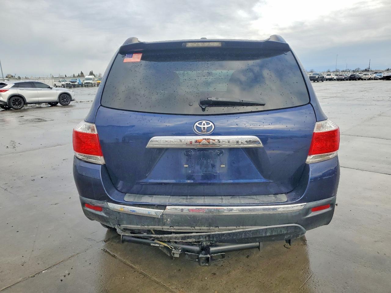 2011 TOYOTA HIGHLANDER