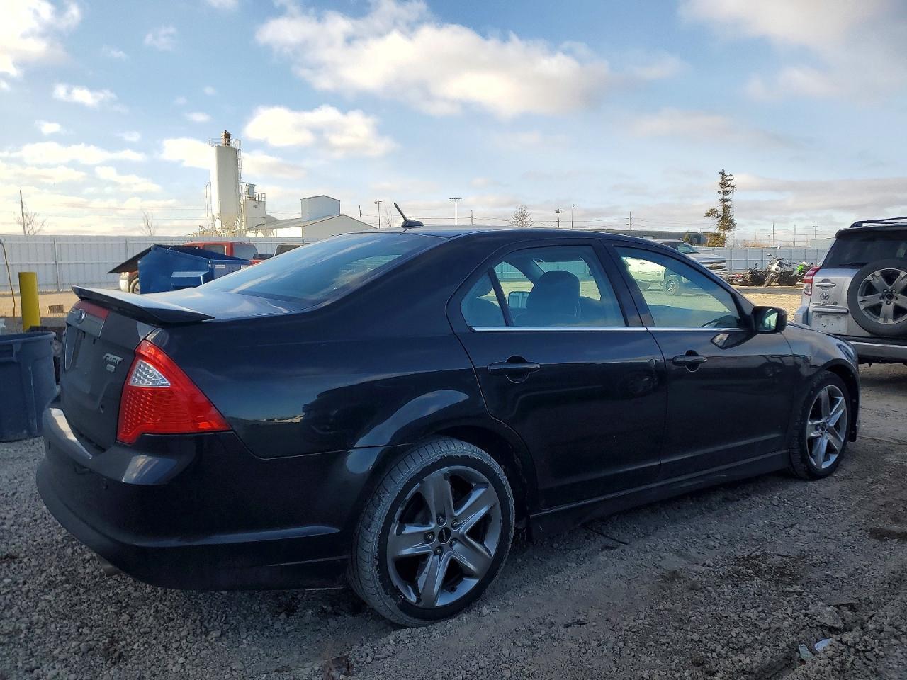2011 FORD FUSION