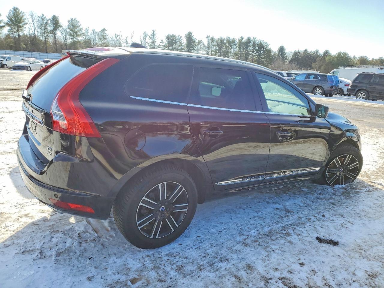 2016 VOLVO XC60