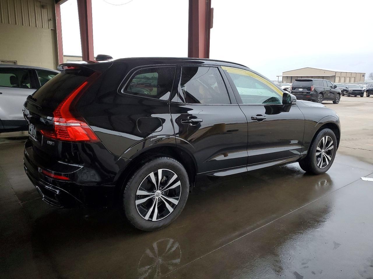 2024 VOLVO XC60