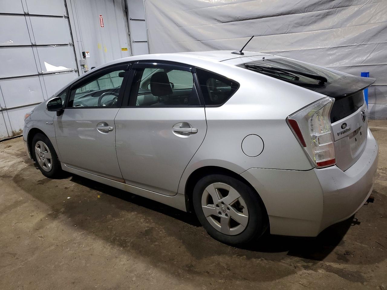 2010 TOYOTA PRIUS