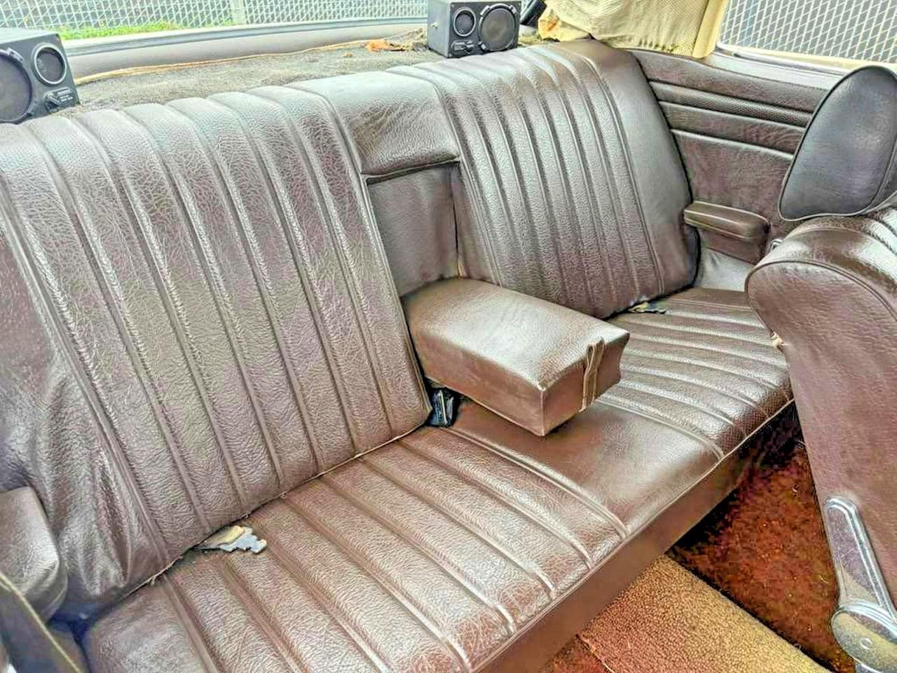 1972 MERCEDES-BENZ