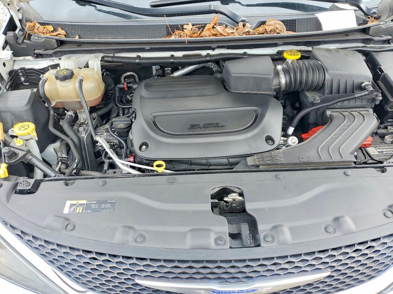 2020 CHRYSLER Voyager