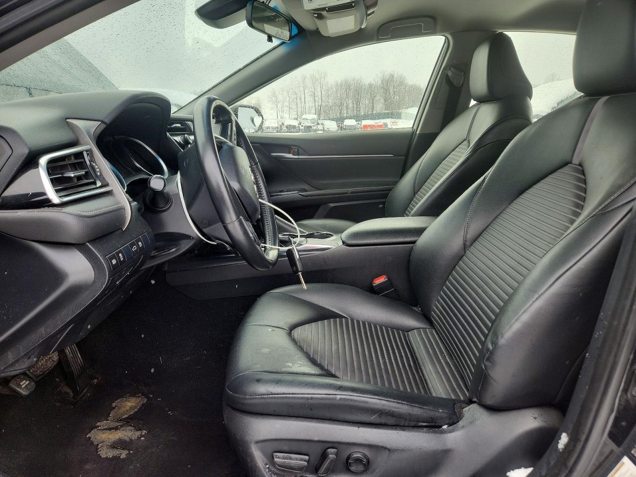 2018 TOYOTA CAMRY