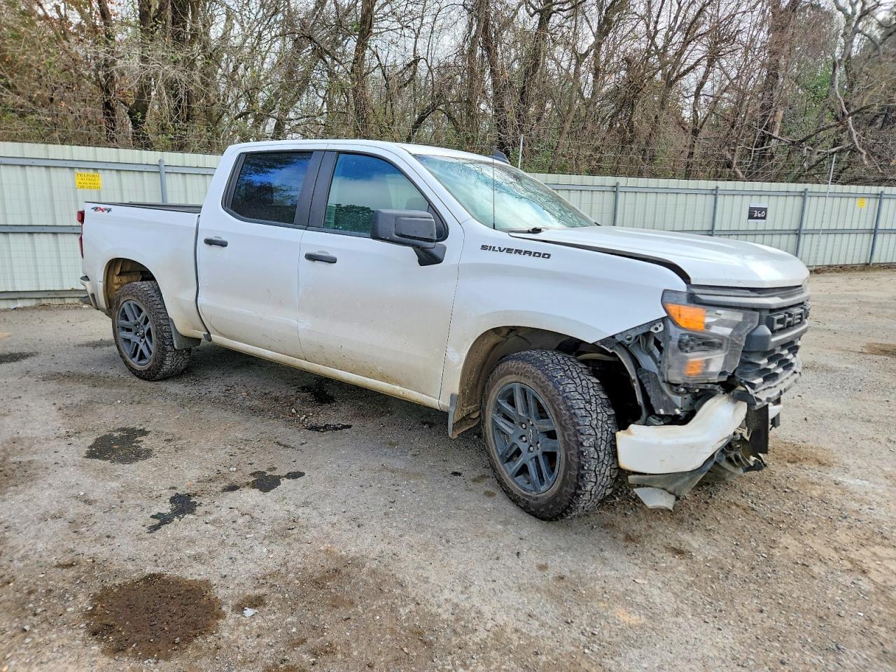 2024 CHEVROLET Silverado