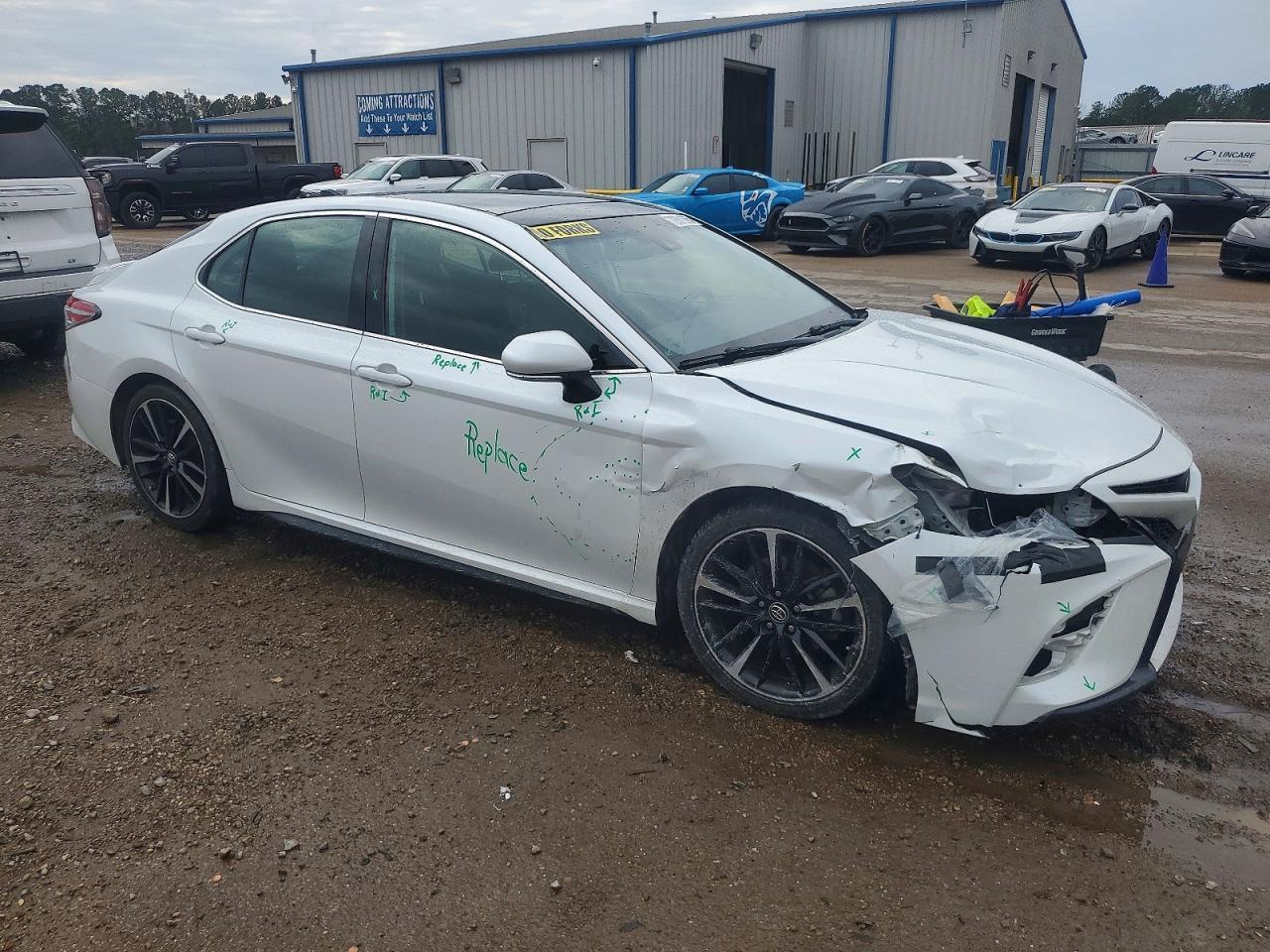 2019 TOYOTA CAMRY