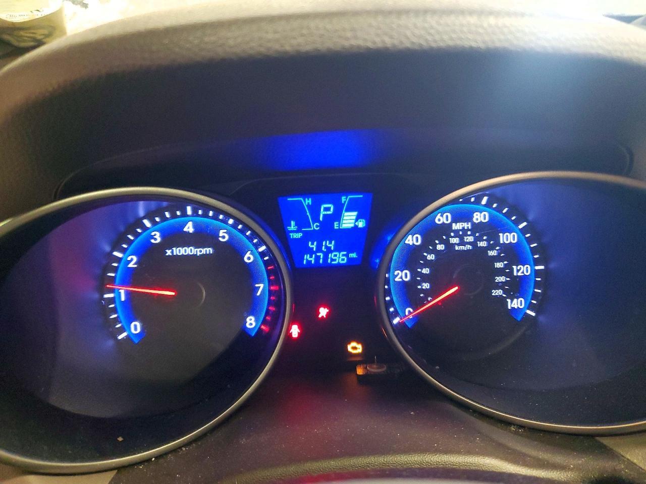2011 HYUNDAI TUCSON
