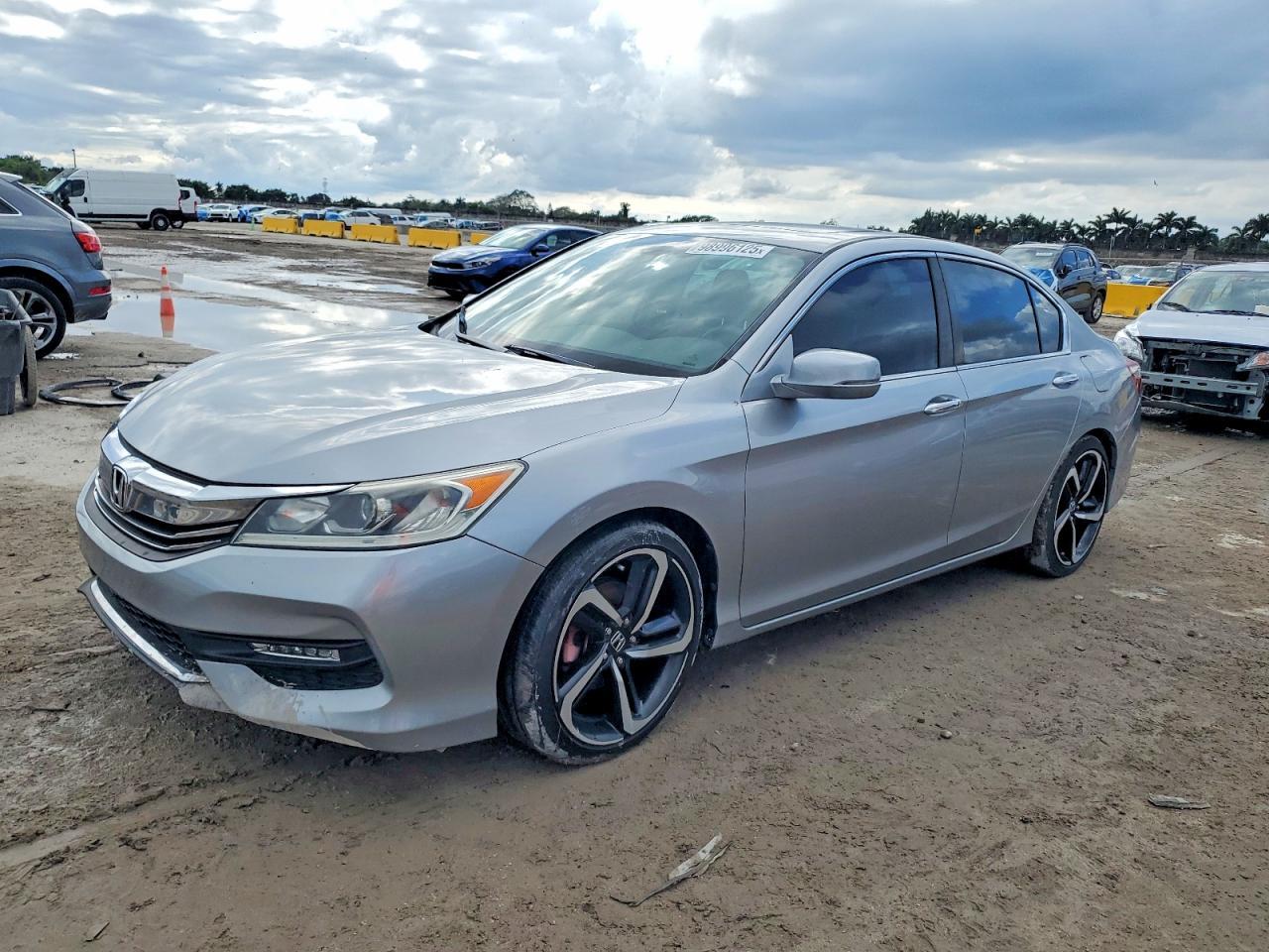 2017 HONDA ACCORD