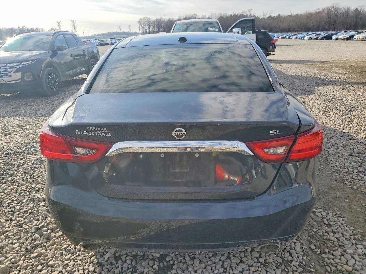 2017 NISSAN Maxima