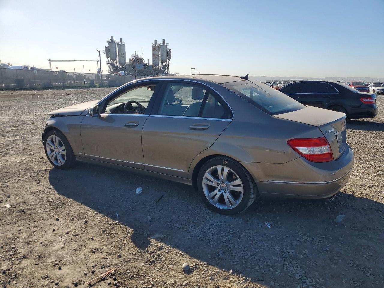 2011 MERCEDES-BENZ C-CLASS