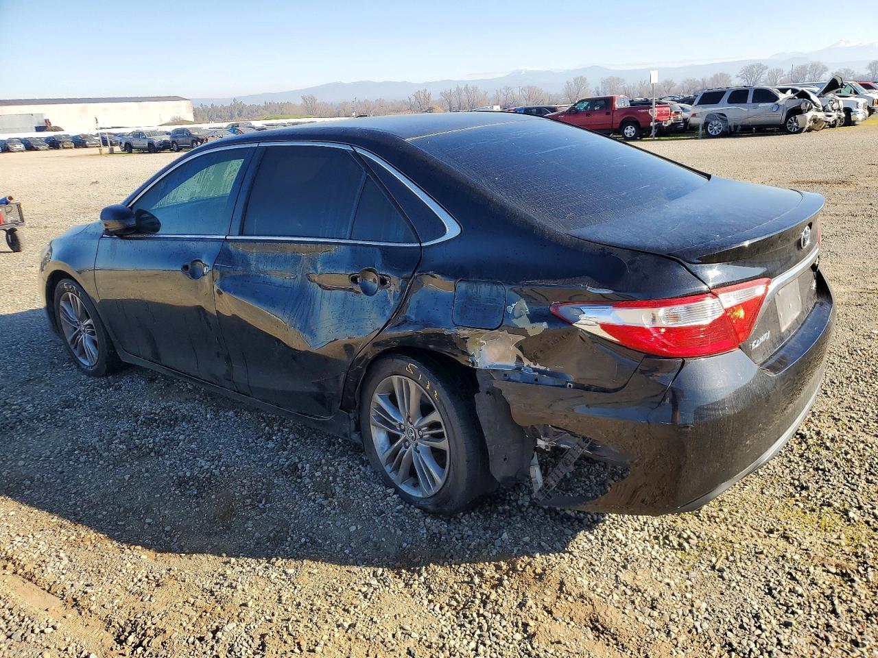 2015 TOYOTA CAMRY