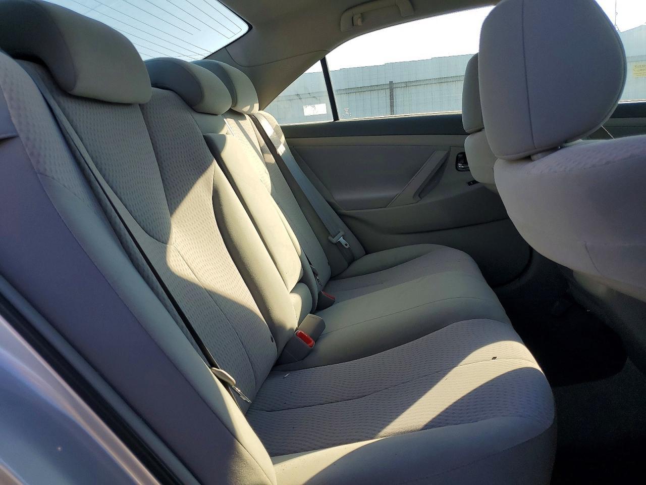 2011 TOYOTA CAMRY