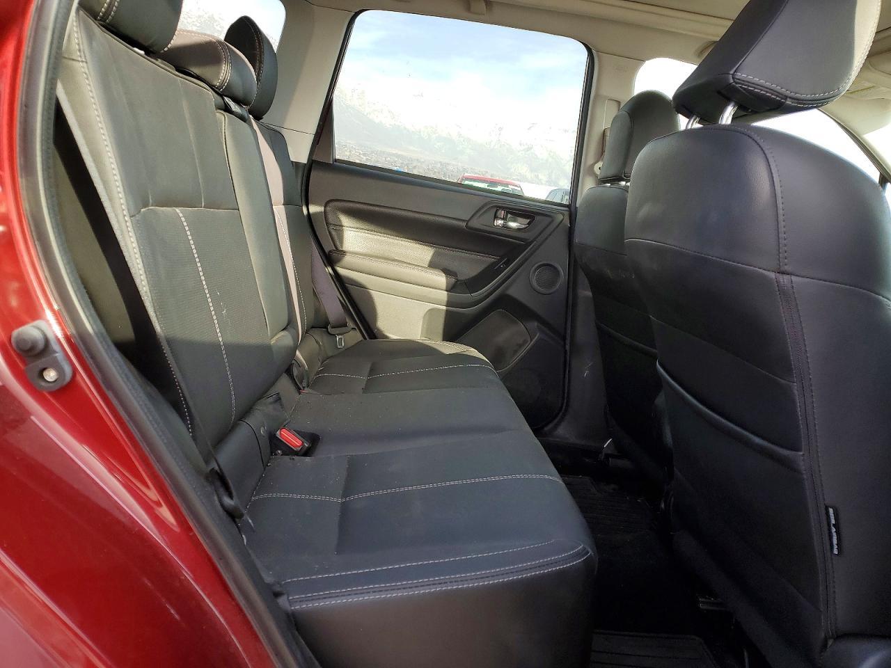 2017 SUBARU FORESTER