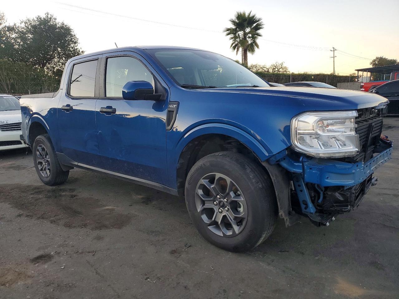 2023 FORD Maverick