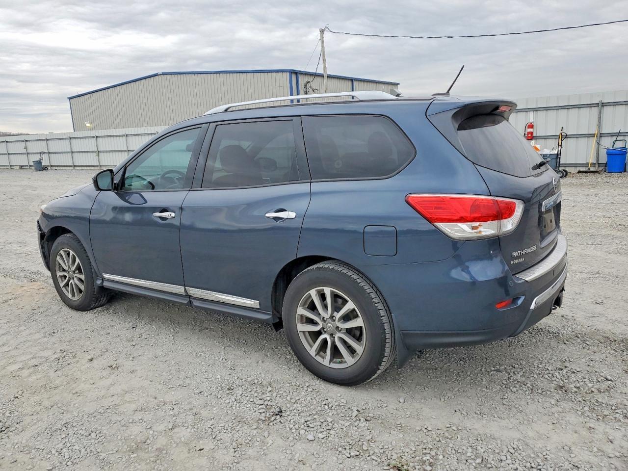 2016 NISSAN PATHFINDER