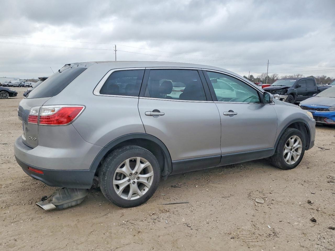 2011 MAZDA CX-9